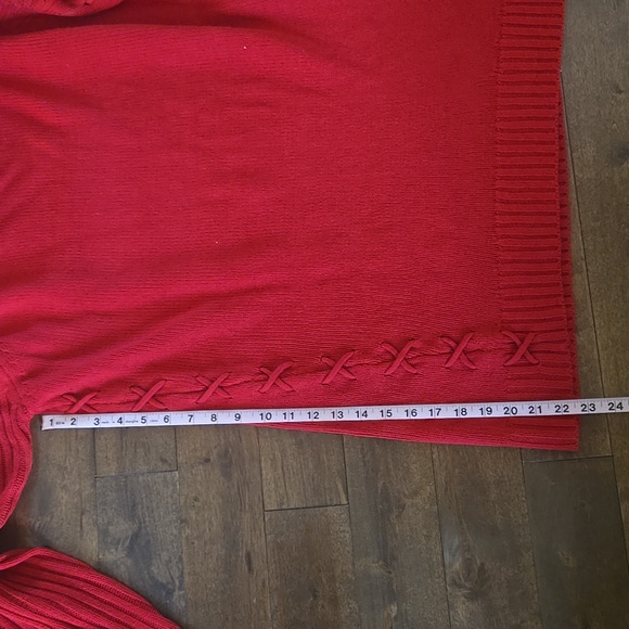 Off the shoulder sweater - Picture 5 of 8